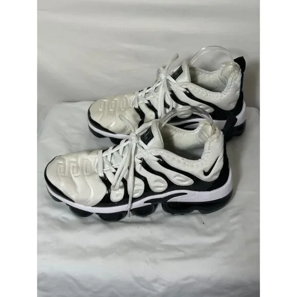 Nike Women's Nike Air Vapormax Plus Size 8 White/Black Women's Sneakers - Picture 1 of 8